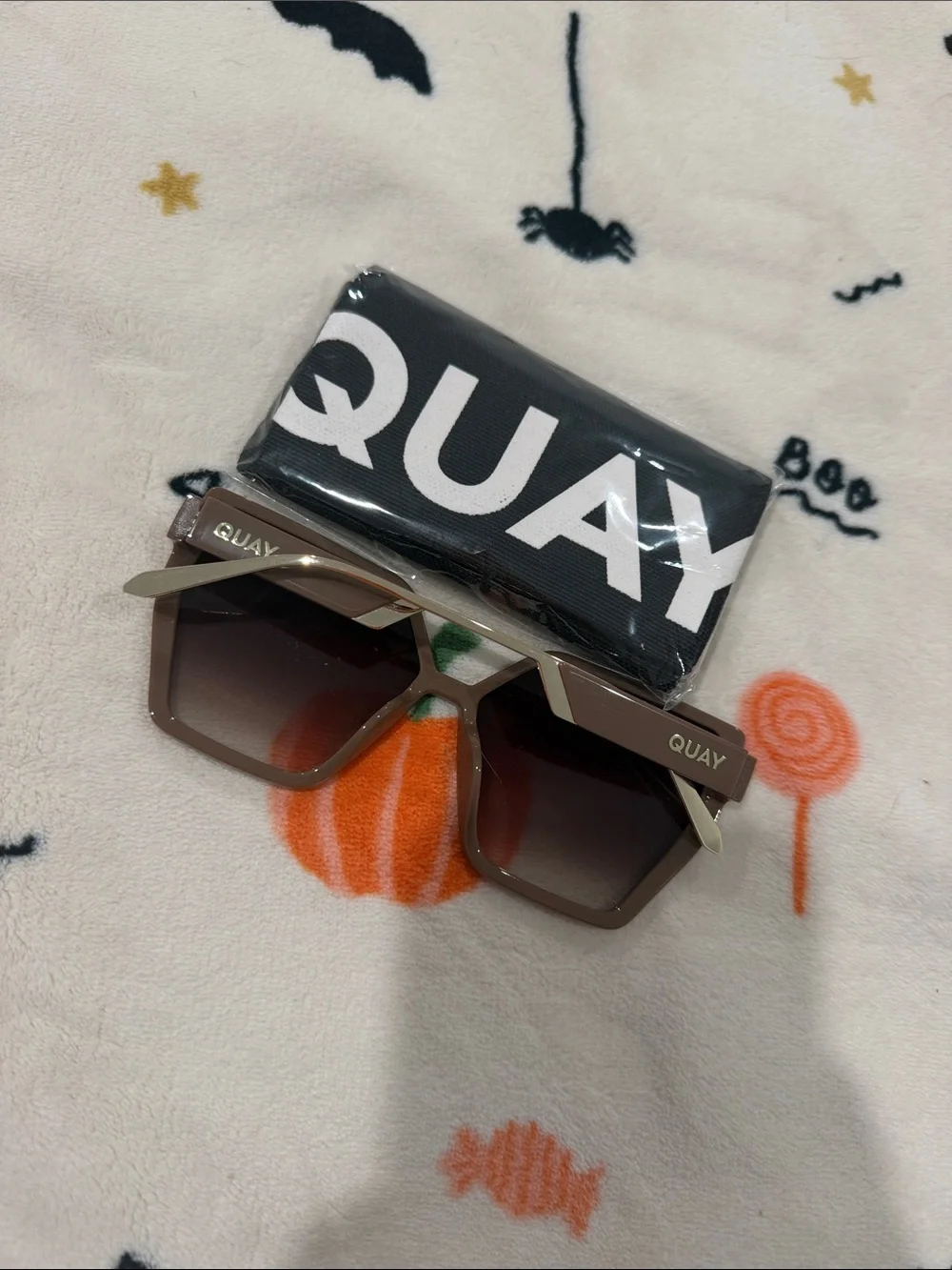 Quay Australia Brown Geometric Oversized Sunglasses with Gradient Lenses